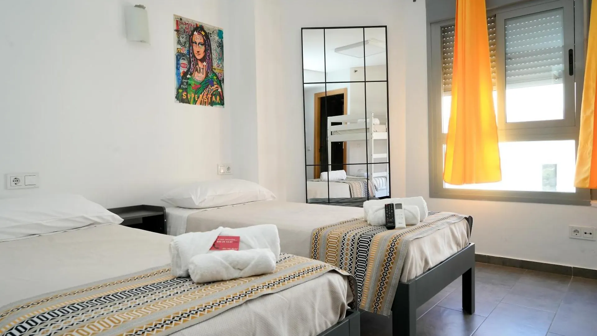 New Art Hostel - Albergue Juvenil ميورقة 0*,